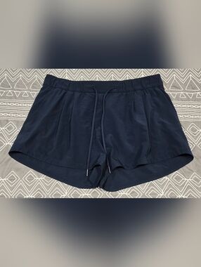 Lululemon Stroll At Sundown Shorts In Navy Size 10